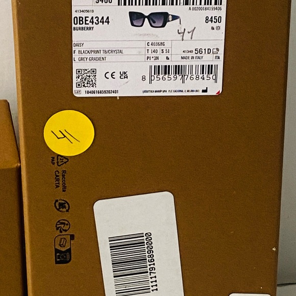 💯 - NEW Burberry BE4344 Daisy 300187 Black Dark Gray Square Women Sunglasses - Picture 15 of 15